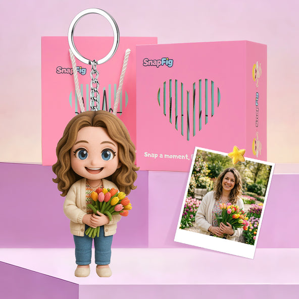 SnapFig custom 3D photo keychain figurine in a premium Mother's Day gift box